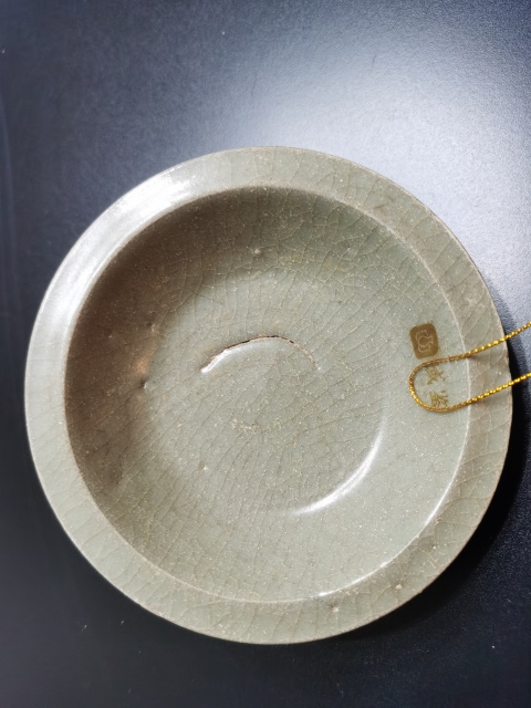 古玩陶瓷元代?龍泉窯青釉折沿洗拍賣，當前價格1200元