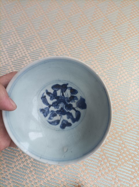 古玩陶瓷明代中期.青花纏枝花卉紋茶碗拍賣，當前價格860元