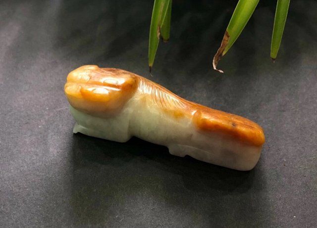 古玩玉器清中期黃翡翠獅子拍賣，當前價格19000元