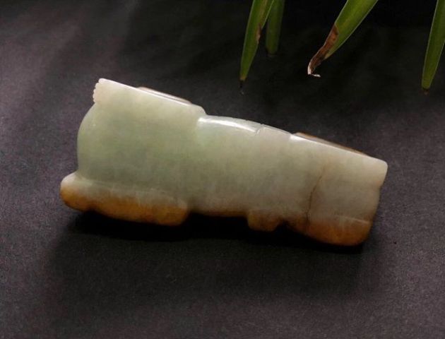 古玩玉器清中期黃翡翠獅子拍賣，當前價格19000元