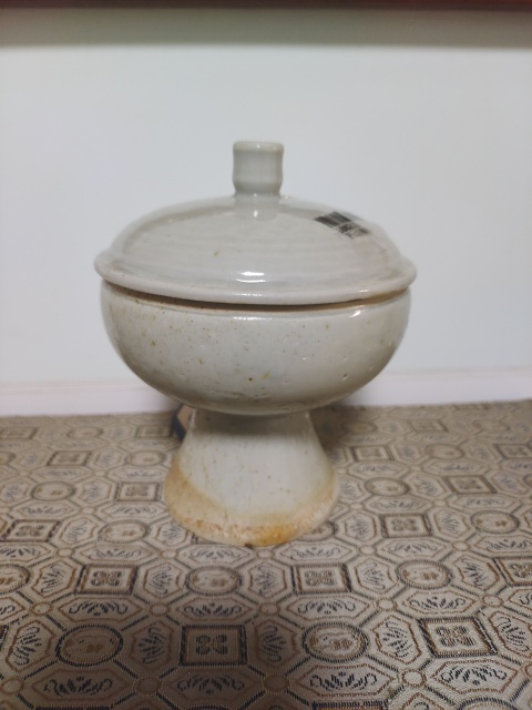 古玩陶瓷明代卵白釉豆拍賣,當前價格3800元