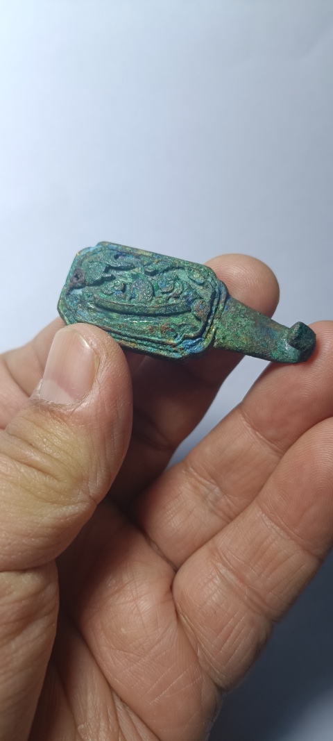 古玩銅器人物情境帶勾拍賣,當前價格580元