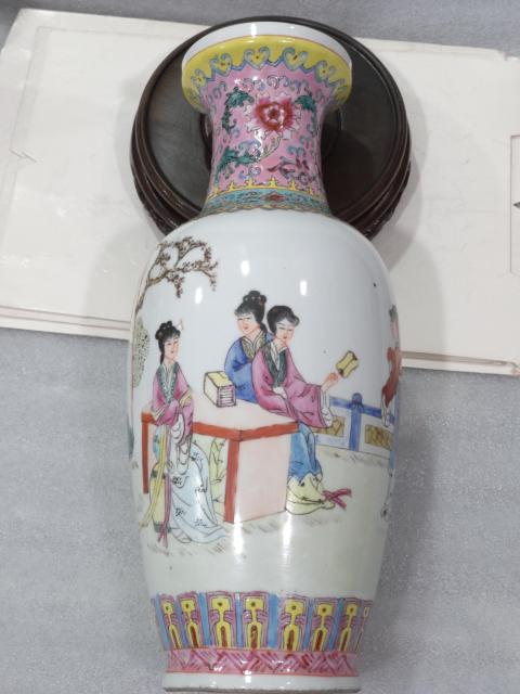 古玩陶瓷粉彩仕女人物紋瓶拍賣，當前價格1288元