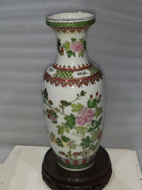 古玩陶瓷粉彩花卉紋盤口瓶拍賣,當前價格1288元