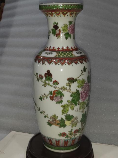 古玩陶瓷粉彩花卉紋盤口瓶拍賣,當前價格1288元