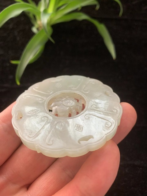 古玩玉器清代和田玉知足牌拍賣,當前價格15000元