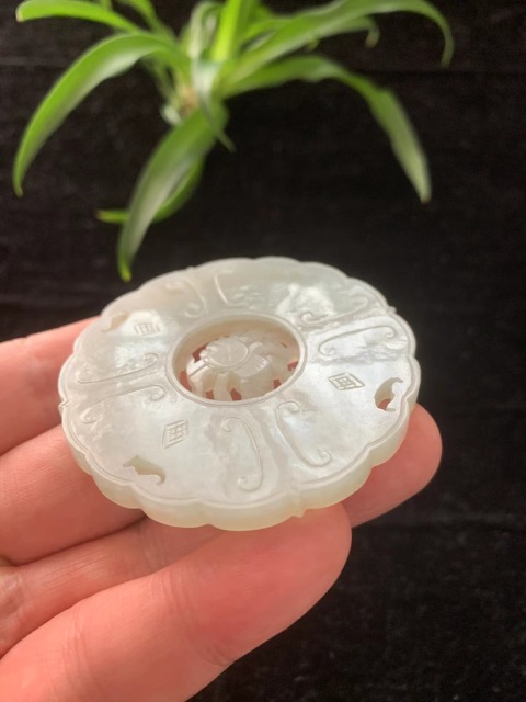 古玩玉器清代和田玉知足牌拍賣,當前價格15000元