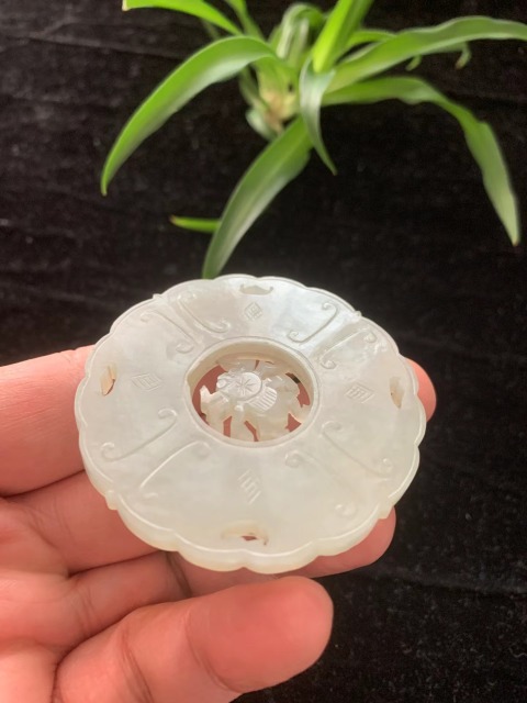 古玩玉器清代和田玉知足牌拍賣,當前價格15000元