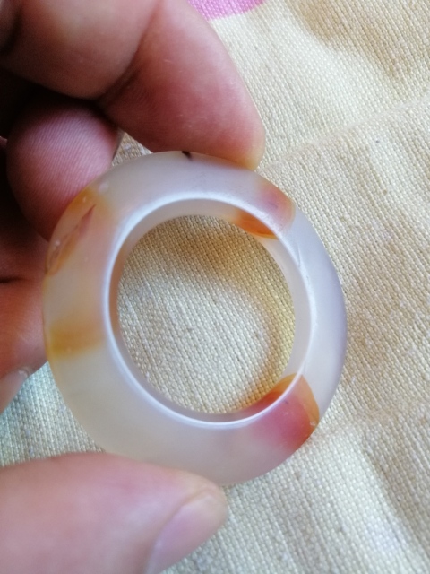 古玩玉器天然瑪瑙雕“素紋環”拍賣,當前價格1188元