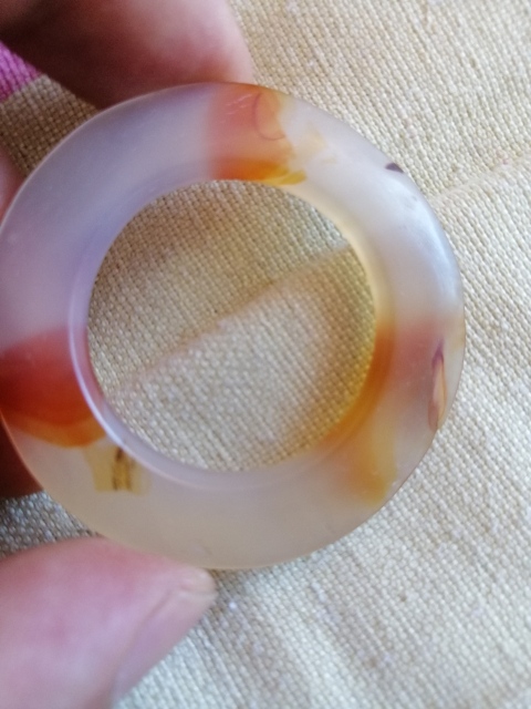 古玩玉器天然瑪瑙雕“素紋環”拍賣,當前價格1188元