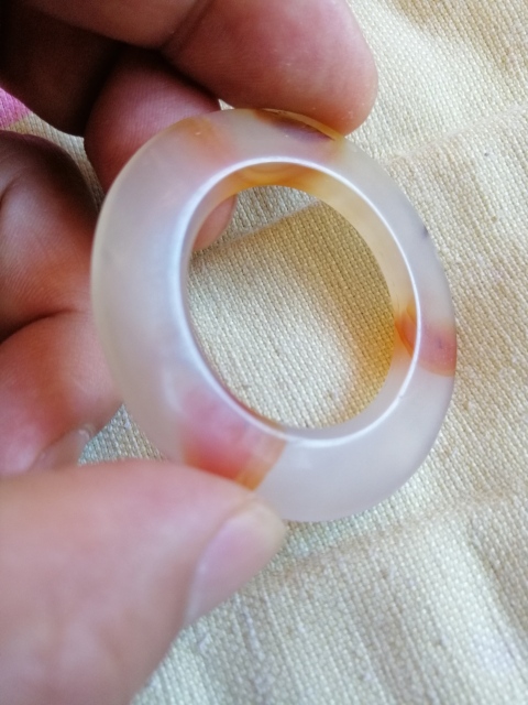 古玩玉器天然瑪瑙雕“素紋環”拍賣,當前價格1188元