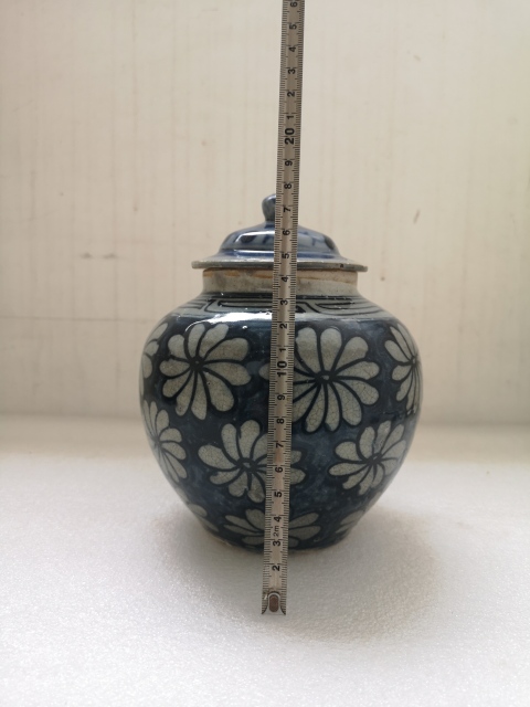 古玩陶瓷花卉紋青花蓋罐拍賣，當前價格398元