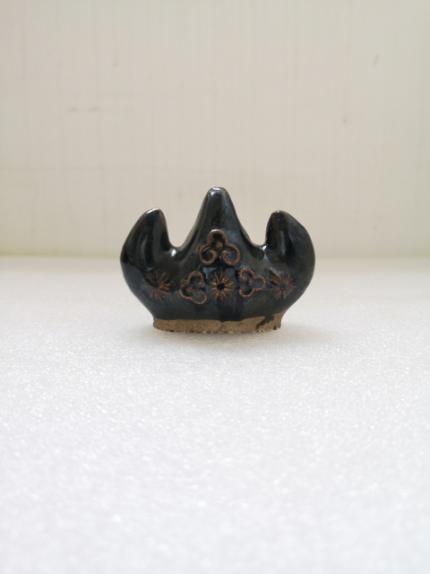 古玩陶瓷黑釉筆山拍賣，當(dāng)前價(jià)格680元