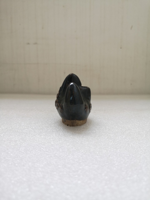 古玩陶瓷黑釉筆山拍賣，當(dāng)前價(jià)格680元