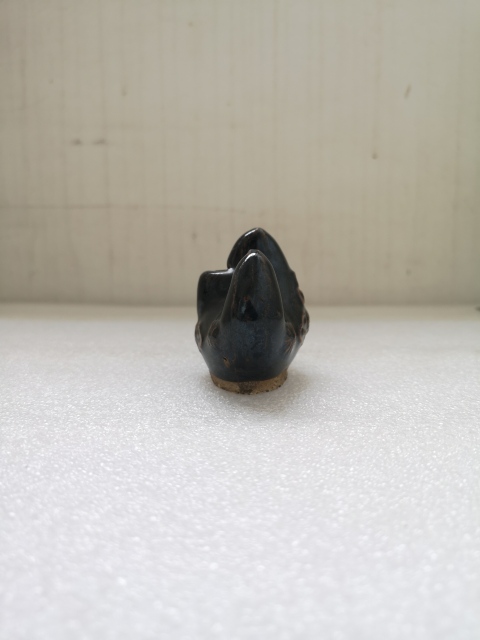 古玩陶瓷黑釉筆山拍賣，當(dāng)前價(jià)格680元