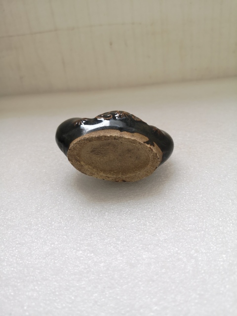 古玩陶瓷黑釉筆山拍賣，當(dāng)前價(jià)格680元