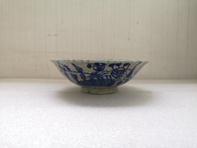 古玩陶瓷道光至咸豐哥釉青花碗拍賣,當前價格480元