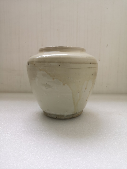 古玩陶瓷清代磁州窯花卉紋褐彩罐拍賣，當前價格680元