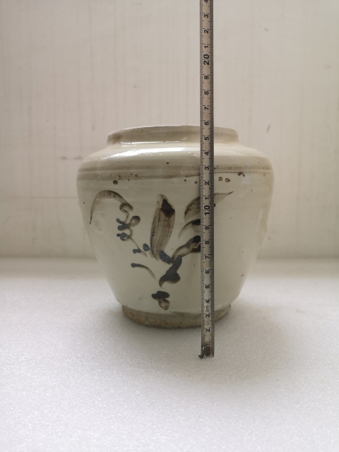 古玩陶瓷清代磁州窯花卉紋褐彩罐拍賣，當前價格680元