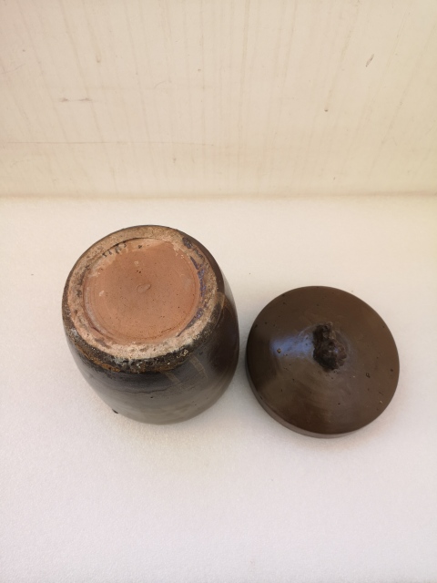 古玩陶瓷褐釉蓋罐拍賣，當(dāng)前價(jià)格680元