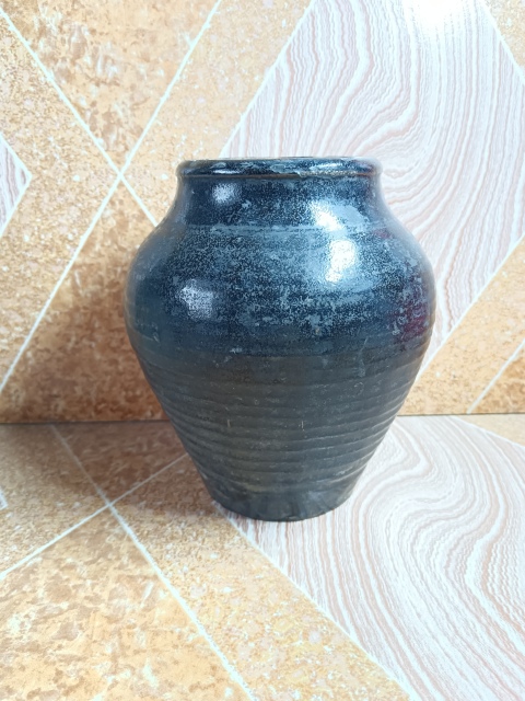 古玩陶瓷明～磁州窯黑釉弦紋罐拍賣，當前價格11元