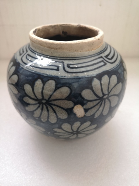 古玩陶瓷花卉紋青花蓋罐拍賣，當前價格398元