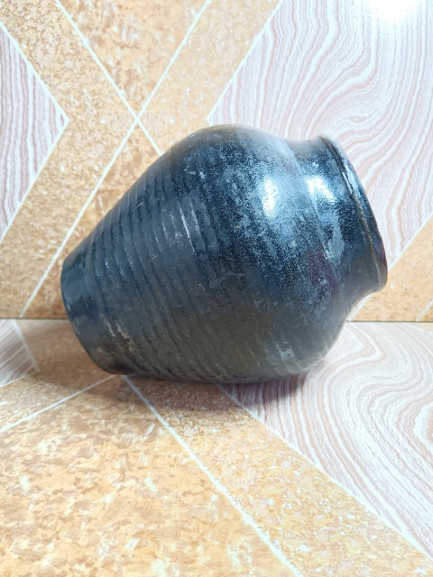 古玩陶瓷明～磁州窯黑釉弦紋罐拍賣，當前價格11元