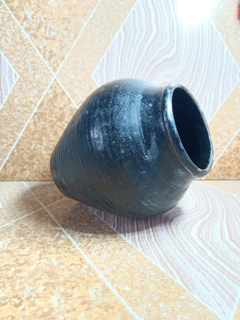 古玩陶瓷明～磁州窯黑釉弦紋罐拍賣，當前價格11元