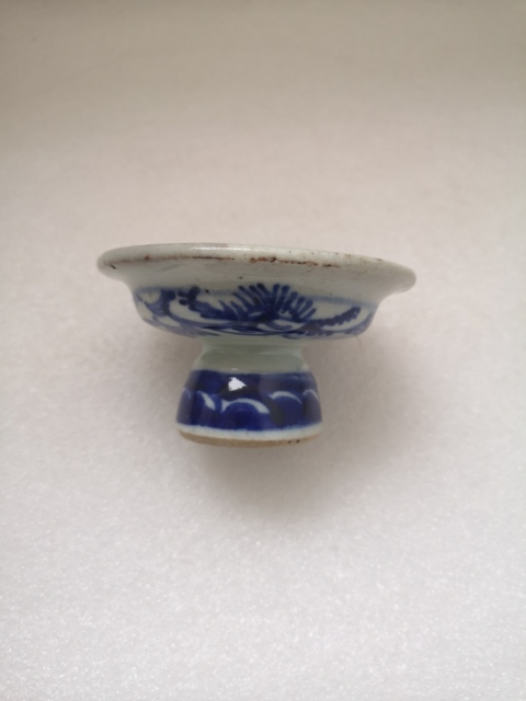 古玩陶瓷花卉紋青花高足盤拍賣,當前價格450元
