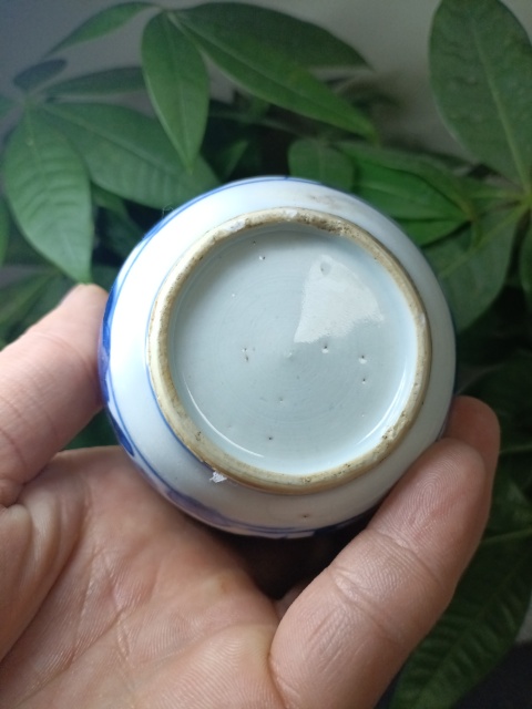 古玩陶瓷青花纏枝花卉紋蓋缸拍賣(mài)，當(dāng)前價(jià)格3000元