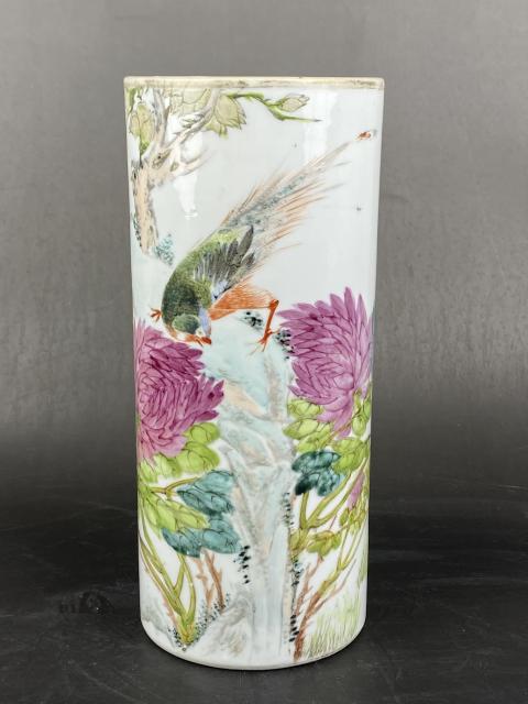古玩陶瓷淺絳彩花鳥紋帽筒拍賣,當(dāng)前價(jià)格3888元