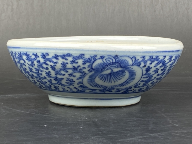 古玩陶瓷花卉紋青花研缽拍賣，當前價格3888元