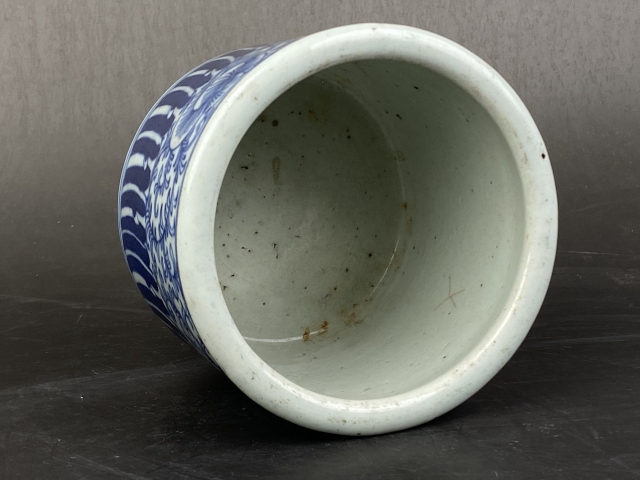 古玩陶瓷青花花卉紋青花三足筒式香爐拍賣，當前價格5888元