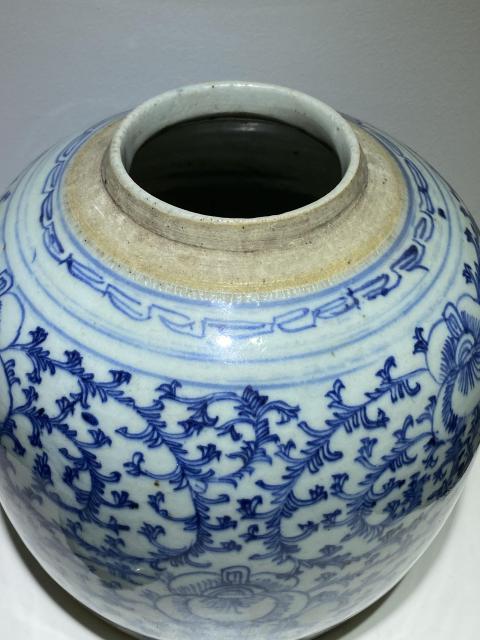 古玩陶瓷青花纏枝花卉罐拍賣,當前價格1888元