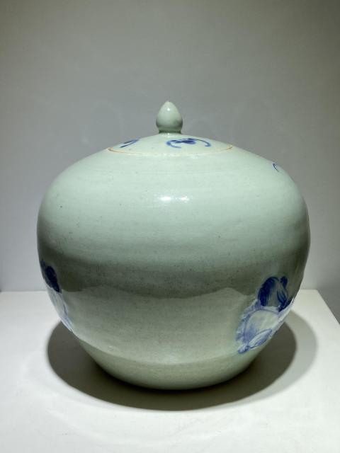 古玩陶瓷豆青釉青花加白五子奪魁西瓜罐拍賣,當(dāng)前價(jià)格8888元