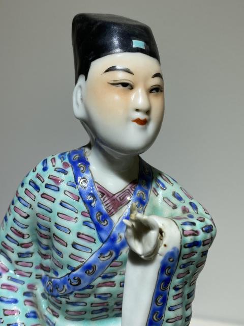 古玩陶瓷民國(guó)粉彩人物造像拍賣,當(dāng)前價(jià)格2888元