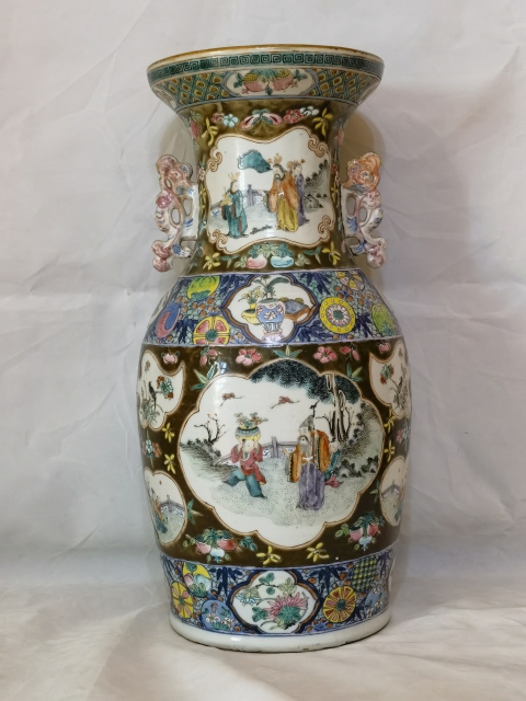 古玩陶瓷清 青花粉彩二十四開(kāi)窗鳳耳瓶拍賣,當(dāng)前價(jià)格30000元