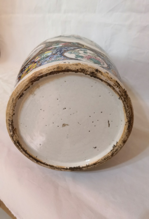 古玩陶瓷清 青花粉彩二十四開(kāi)窗鳳耳瓶拍賣,當(dāng)前價(jià)格30000元