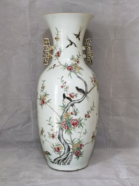 古玩陶瓷桃李賜宴花鳥紋粉彩瓶拍賣,當前價格28000元