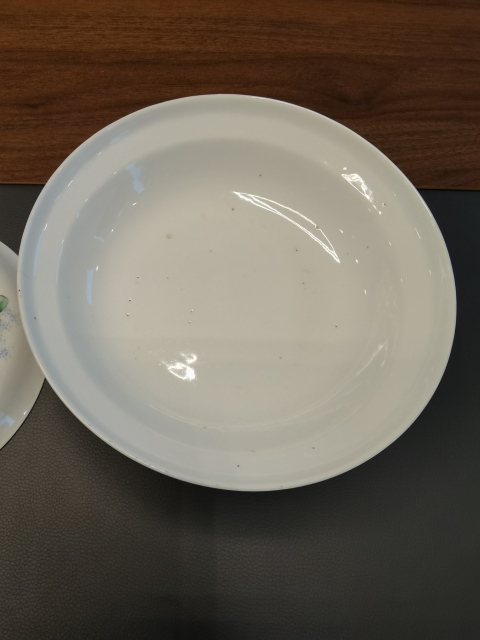 古玩陶瓷江西瓷業(yè)公司官窯款粉彩花蝶紋蓋碗拍賣(mài),當(dāng)前價(jià)格5800元