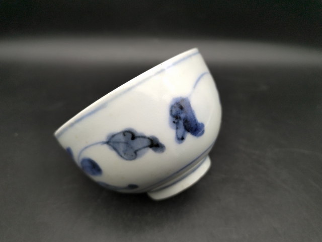 古玩陶瓷青花花卉紋蓮子碗拍賣，當前價格850元