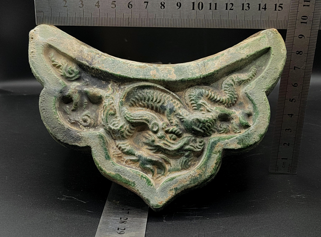 古玩陶瓷【實(shí)物保真】明晚期.綠釉高浮雕龍紋瓦當(dāng)拍賣,當(dāng)前價(jià)格999元