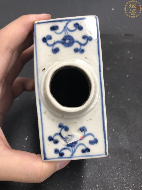 古玩陶瓷道光青花纏枝花卉四方茶葉蓋罐拍賣，當(dāng)前價(jià)格4800元