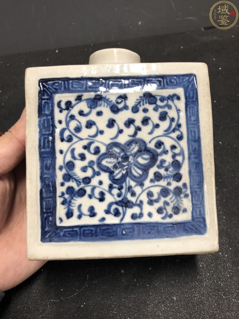古玩陶瓷道光青花纏枝花卉四方茶葉蓋罐拍賣，當(dāng)前價(jià)格4800元