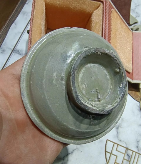 古玩陶瓷館藏級(jí)珍品五代十國(guó)青釉折沿洗拍賣，當(dāng)前價(jià)格5980元
