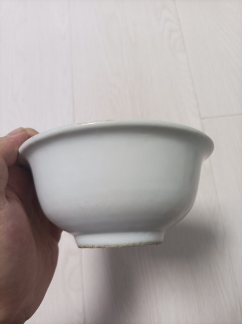 古玩陶瓷明代永宣甜白釉福字宮式碗拍賣,當(dāng)前價格9000元