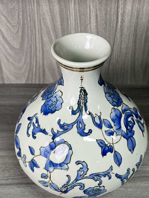 古玩陶瓷青花花卉紋撇口瓶拍賣，當前價格260元