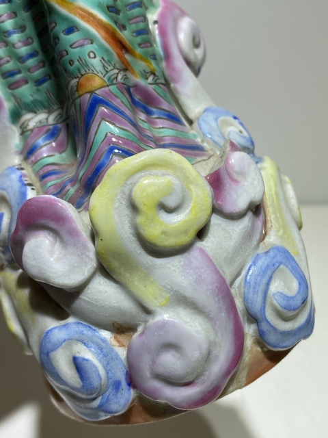 古玩陶瓷粉彩人物瓷塑拍賣，當前價格2888元