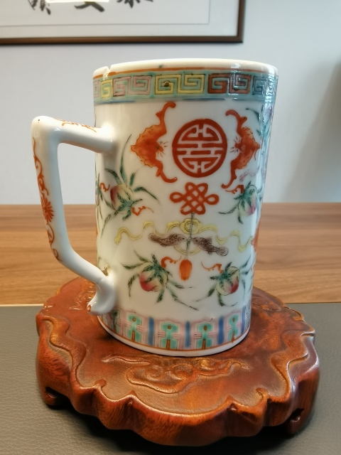 古玩陶瓷江西名瓷官窯畫片粉彩福壽八寶紋茶杯拍賣,當前價格880元