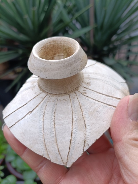 古玩陶瓷精品宋代磁州窯刻蓮花素胎標本拍賣，當前價格600元